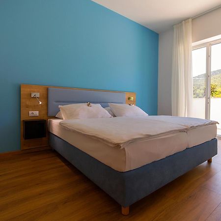 Hotel Manora Nerezine Εξωτερικό φωτογραφία