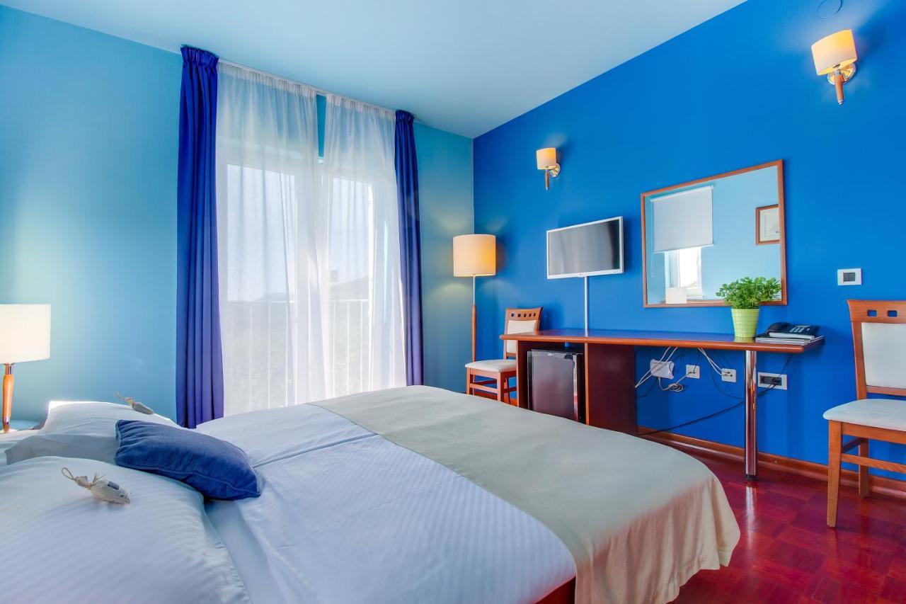 Hotel Manora Nerezine Εξωτερικό φωτογραφία