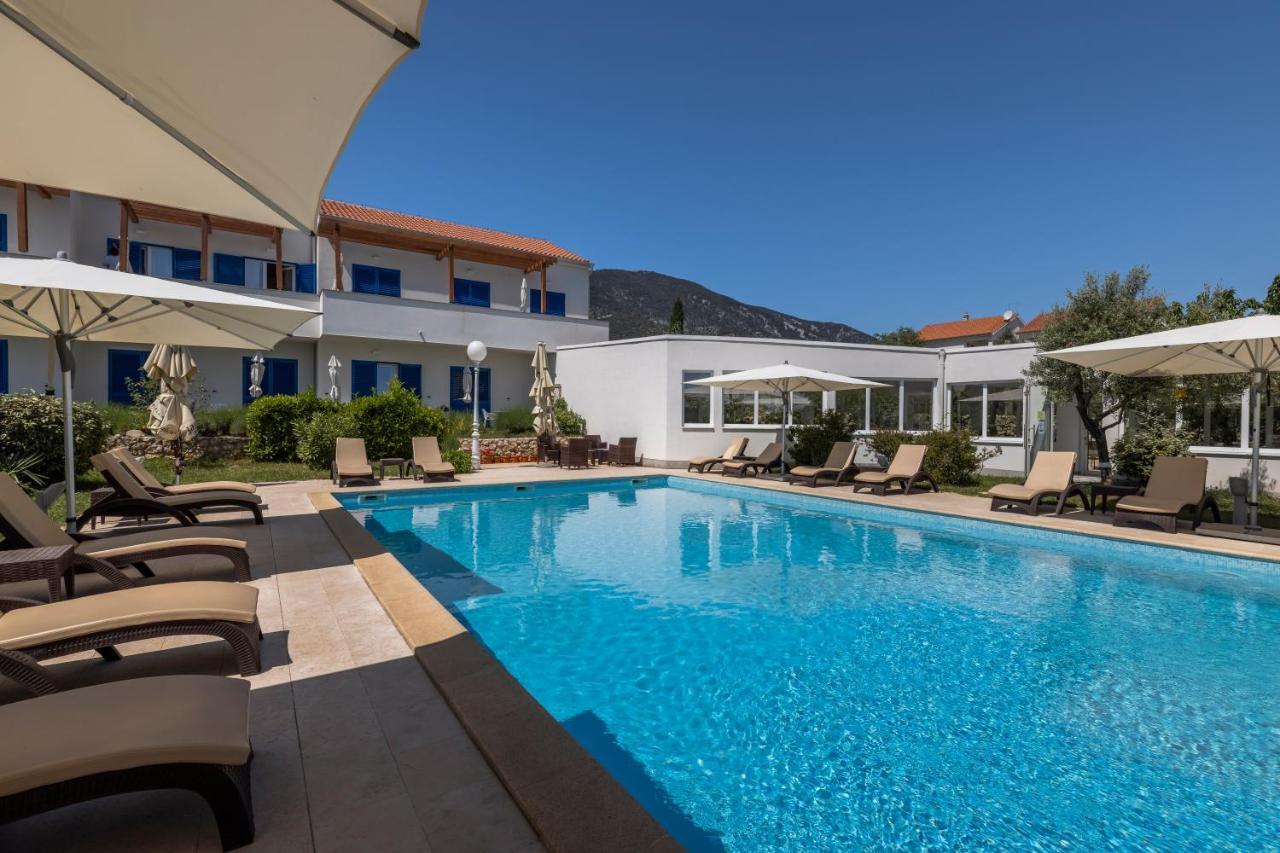 Hotel Manora Nerezine Εξωτερικό φωτογραφία